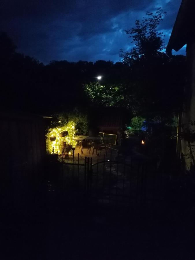 Gästewohnung Am Obstgarten Gräfrath Exterior foto